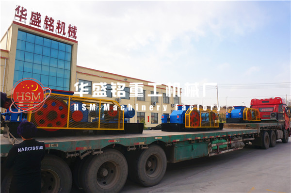 對(duì)輥破碎機(jī)發(fā)貨圖片